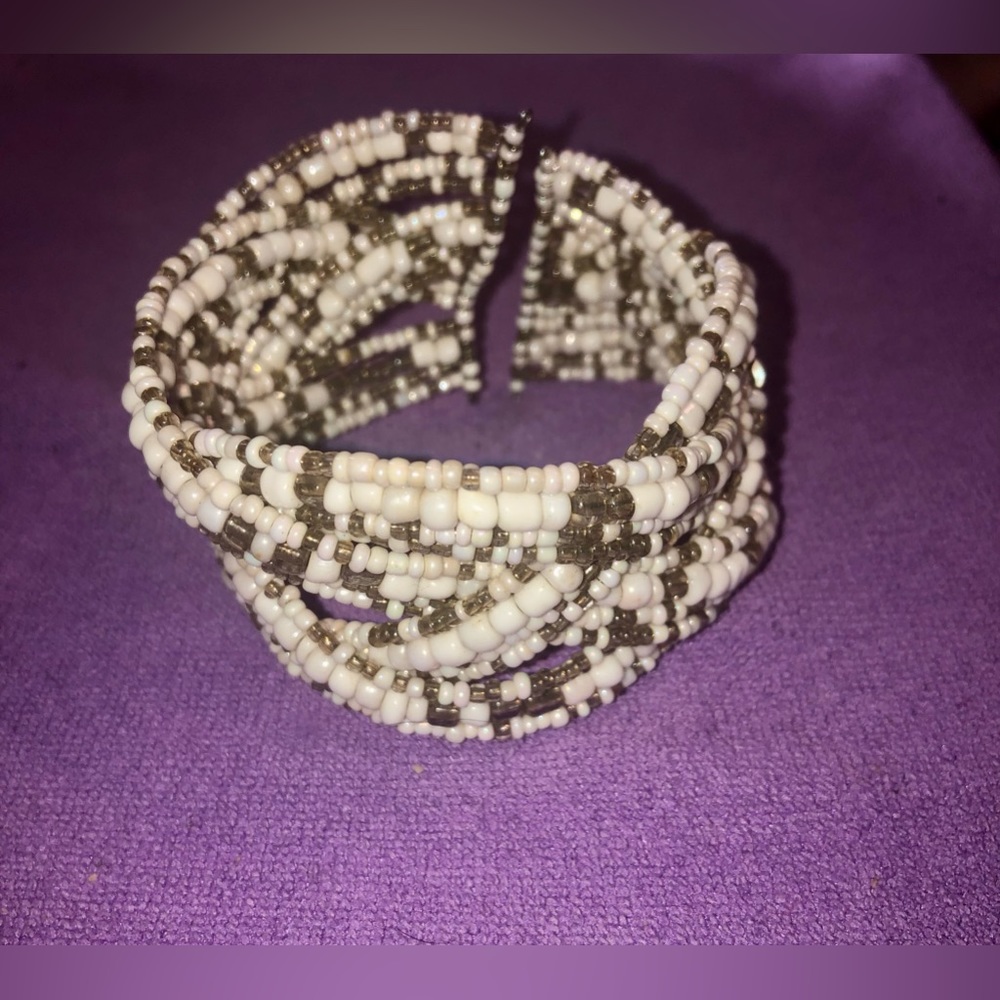 Handmade Vintage White Seed Bead Adjustable Cuff Bracelet - Picture 5 of 5